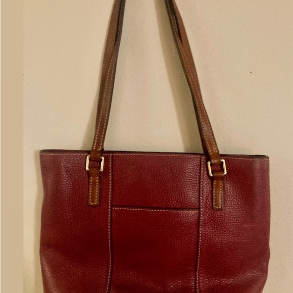 ❌SOLD❌ Dooney and Burke Tote Bag - Picture 2 of 3